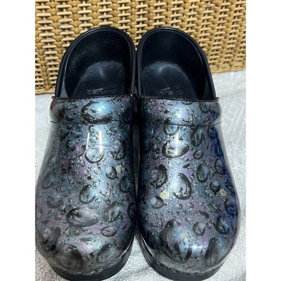 Dansko XP 2.0 Women's Slip Resistant Work Clogs Size 8 Bubble Black Metallic - Picture 10 of 11